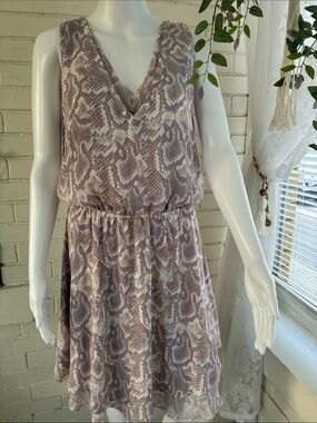 White House Black Market Mauve Snake-Print V-Neck Mini Dress
